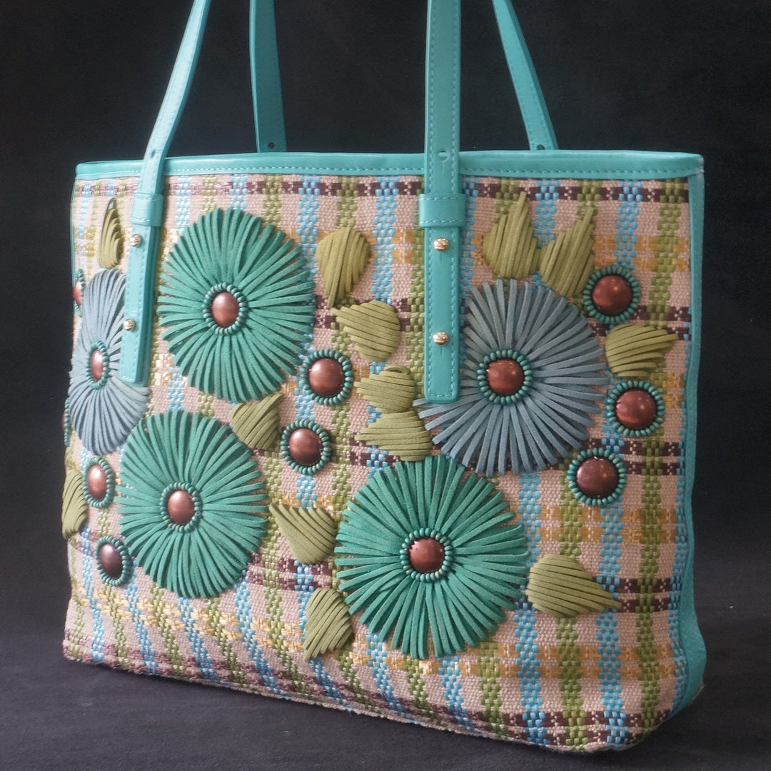 CALAMINTHA Embellished Summer Tote